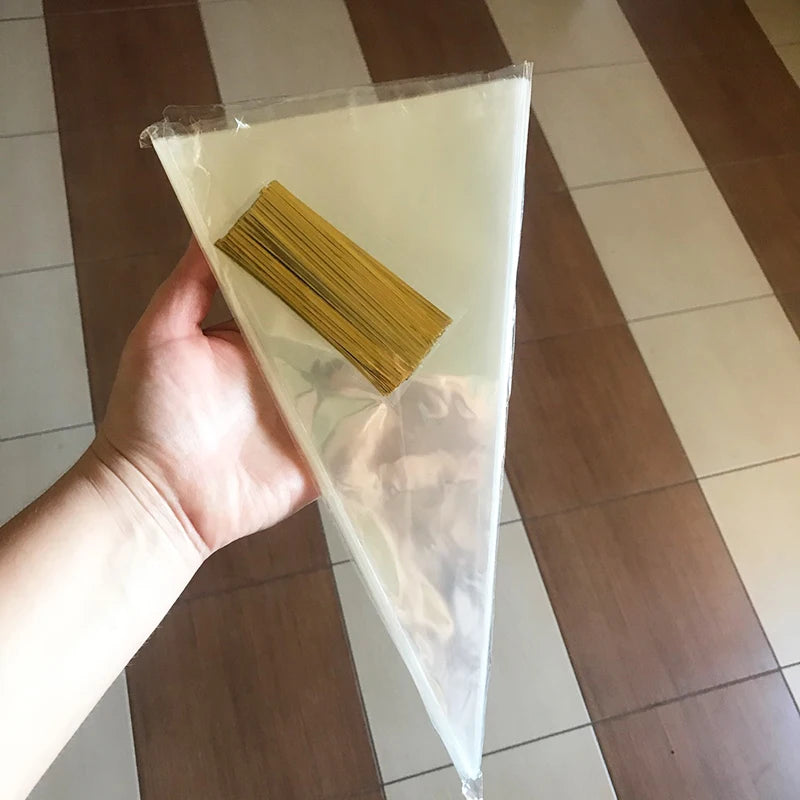 50 Stück Transparente Kegel-Süßigkeitentüten 🍬 – Durchsichtige Tüten für Popcorn, Candy Bar, Babyparty & Hochzeit